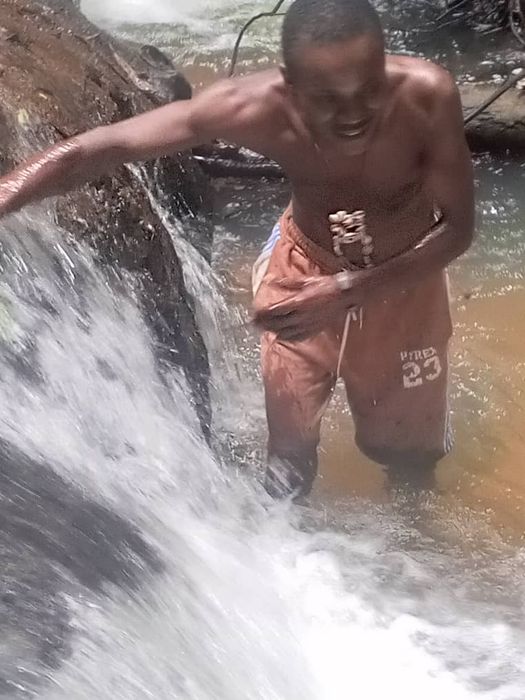 Bain à la rivière